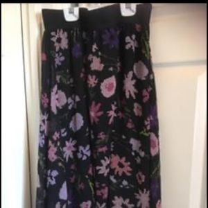 Lularoe Lola, L Worn Once, Black With Flowers🦄